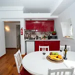Charming 2 Bedroom In Centre Apartamento