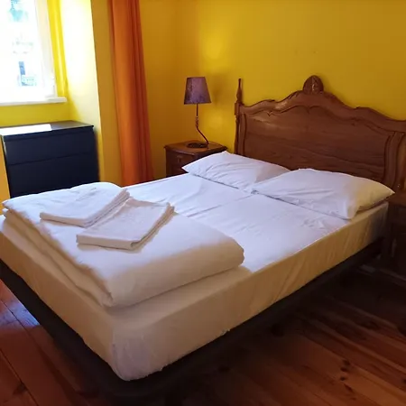 Charming 2 Bedroom In Centre