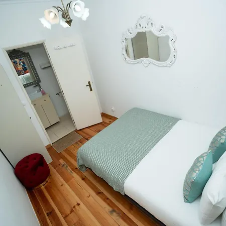 Charming 2 Bedroom In Centre Lisboa